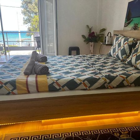 一线海景房seaview Apartment Artémida Eksteriør bilde
